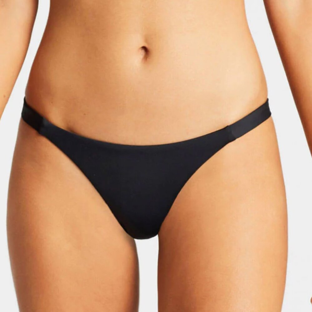 Vitamin A Carmen Bottom (size M) NWT